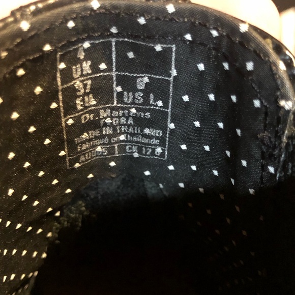 Dr. Martens Women's Black Patent Chelsea Ankle Boots - Picture 9 of 9